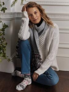 Шарф Deanna Fair Isle из шерстяной смеси Hobbs
