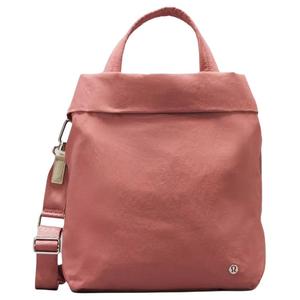 Lululemon Переработанный нейлоновый рюкзак через плечо женская сумка классическая розовая, Pink