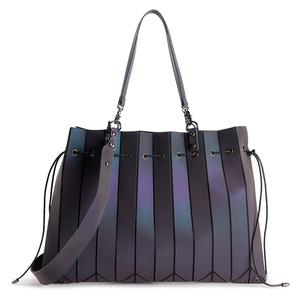 Ameri Кожаная сумка через плечо Anton со светящимся геометрическим рисунком Ameri Leather, цвет Luminous