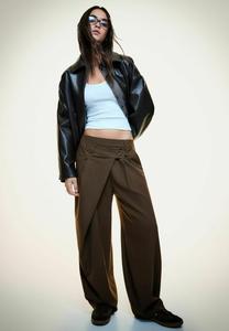 Брюки Bershka TAILORED, Dark Brown