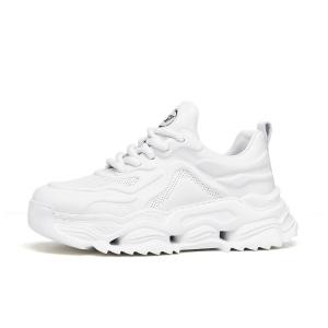 Кроссовки мужские массивные среднего размера белый U7