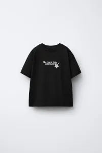 Zara Футболка с резиновой блестящей нашивкой