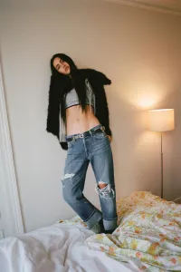 Короткое пальто из искусственного меха Zara, черный