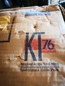 Цифровой синтезатор Ensoniq KT-76 с 64 голосами, 1992