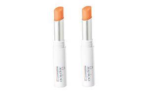 Фруктовый блеск для губ с эффектом смены цвета увлажняет и питает 2g Mentholatum