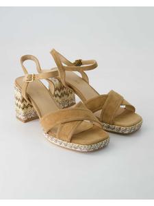 Сандалии на плоской подошве Regarde le Ciel, коричневый