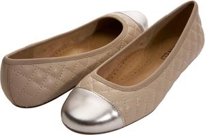 Туфли на плоской подошве Vaneli Serene, цвет Soft Beige Quilted Nappa/Silver Mercury