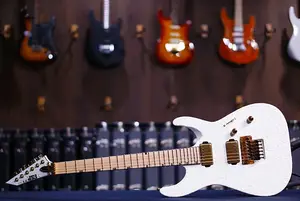 ESP M-II CTM с грифом через корпус, литой металлический, белый, высококлассная гитара, специальный выпуск