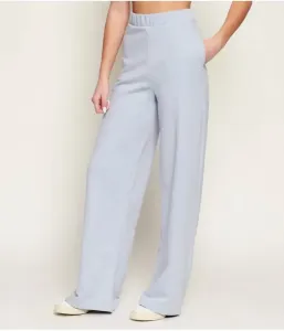 Спортивные штаны YAYOI relaxed fit Guess Active, небесно-голубой