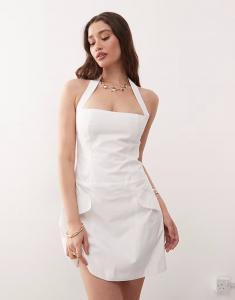 Amy Lynn квадратное мини-платье-халтер с вырезом халтер белого цвета