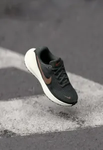 Кроссовки для бега по шоссе revolution 8 Nike Performance, Med Ash/Red/Bronze-Coloured/Black/Sail