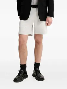 Шорты чинос с карманами Theory, белый