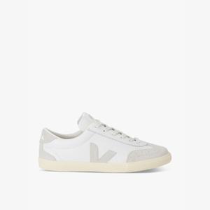 Мужские кожаные низкие кроссовки с вышитым логотипом volley Veja, белый