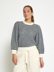 Peppercorn Пуловер в полоску «Черный ирис»