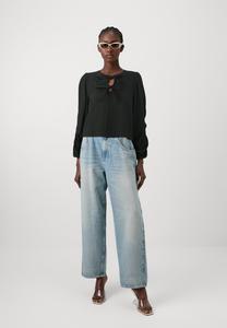 Топ с длинными рукавами PCABINE ONECK TIE Pieces, черный