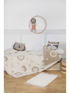 Nonbook - Спальное одеяло Fussenegger MILA, лев, енот     David Fussenegger