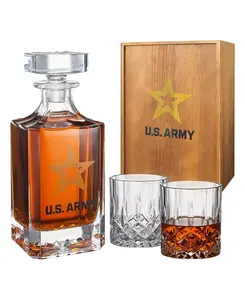 Подарочный набор армейских графинов для виски The Wine Savant, clear