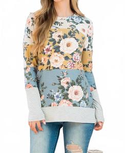 Серый топ с цветными блоками и цветочным узором PERFECT PEACH