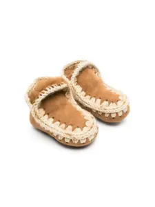 Ботинки с отделкой в технике кроше Mou, коричневый