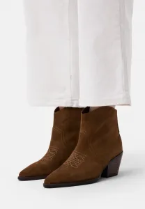 Это не те же самые ботильоны. L37, Camel