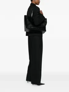 Сумка-тоут с тиснением под кожу крокодила Just Cavalli, черный