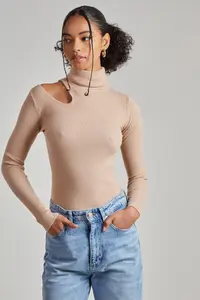 Вязаный топ с вырезом «черепаха» Pink Vanilla, коричневый