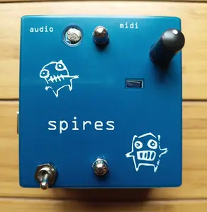 Spires - лазерный масштабный arp-синтезатор с MIDI-выходом Poetaster's Tonetoys