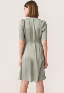 Повседневное платье IOANA WRAP Soaked in Luxury, зеленый