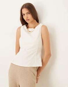 Топ без рукавов с баской от Mango, кремовый