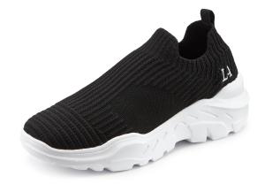 LASCANA Слипоны в черном цвете