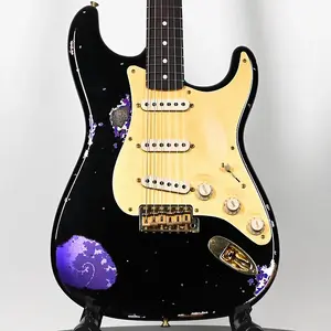 Fender Custom Shop 1962 Stratocaster с золотой фурнитурой и вручную намотанными звукоснимателями Josefina, стиль Heavy Relic - черный/фиолетовый пейсли 2025 (R139564)