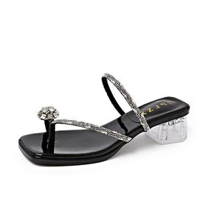 TATAYA Женские противоскользящие шлепанцы на резиновой подошве черные, цвет Black