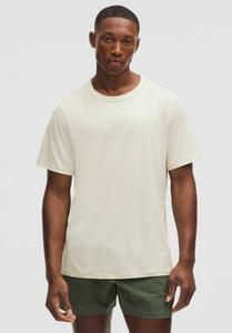 Спортивная футболка lululemon Mile Maker Lightweight Short Sleeve, Light Ivory/White