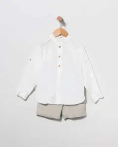 Комплект для мальчика из белой рубашки с длинными рукавами и шорт-бермуд Coco Acqua, бежевый