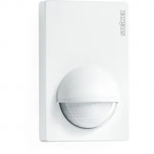 Выключатель IS 180-2, датчик движения 180°, дальность 12 м, настенный монтаж, для наружного и внутреннего использования Steinel, белый
