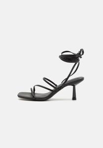 Сандалии Even&Odd by Zalando, черный