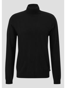 Вязаный свитер в цвете 9999_черный QS