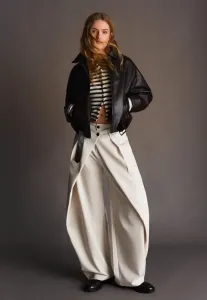 Брюки Bershka, Beige