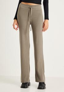 Брюки Gina Tricot TROUSERS, Khaki/Green