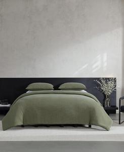 Комплект постельного белья Carved Lines Matelassé из 3 предметов, размер King Vera Wang, Olive green