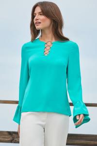 Топ с асимметричными рукавами и декоративными кольцами Sosandar, зеленый