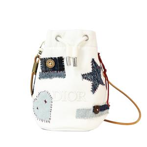 Косметички и сумки для туалетных принадлежностей унисекс DIOR