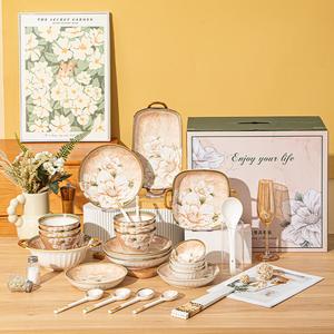 Ceramics Набор посуды Vintage Camellia на 6 персон: миски и тарелки с подглазурной росписью, палочки для еды, 32 предмета в подарочной упаковке Hachiko