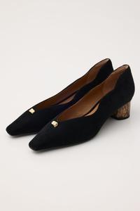 Туфли-боди с мраморным каблуком и волнистым краем