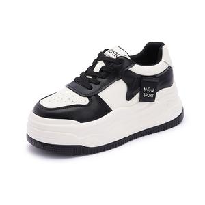 QITUMAUL Женские скейтерские кроссовки лоу топ черные[платформа увеличивает рост на 7 см], цвет Black[Platform Height Increasing 7cm]