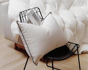 HYVIF Подушка Premium Luxury из гусиного пуха гипоаллергенная отельного качества White/Luxury