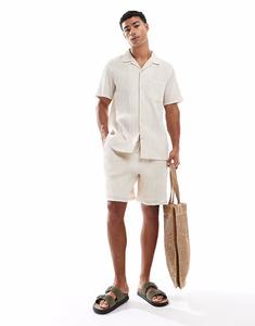 Рубашки New Look Crinkle в сочетании с белым