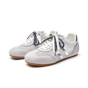 Легкие повседневные туфли D FUSE SCANDINAVIA с низким верхом для женщин D:FUSE SCANDINAVIA, Khaki