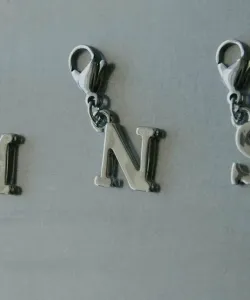 Заколка для волос в форме сердца, двухцветная, с подвеской Nothing And Others, цвет White-N