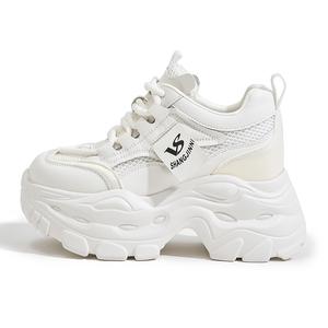 Амортизирующие, влагоотводящие, износостойкие, дышащие низкие кроссовки на массивной подошве, женские, абрикосового цвета Milan love song, Beige Gold